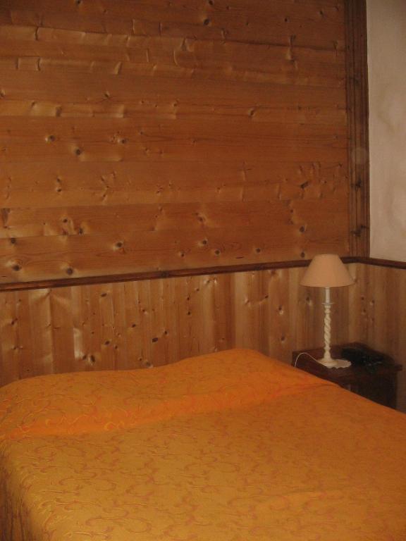 Le Relais De L'Abbaye Hotel Tournus Bilik gambar
