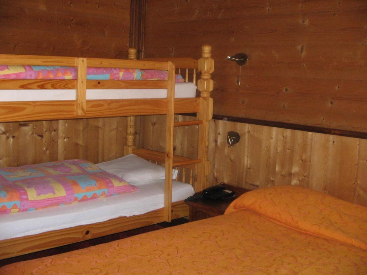 Le Relais De L'Abbaye Hotel Tournus Bilik gambar